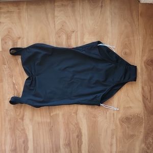 Black Leo - Adjustable to make it High - XS